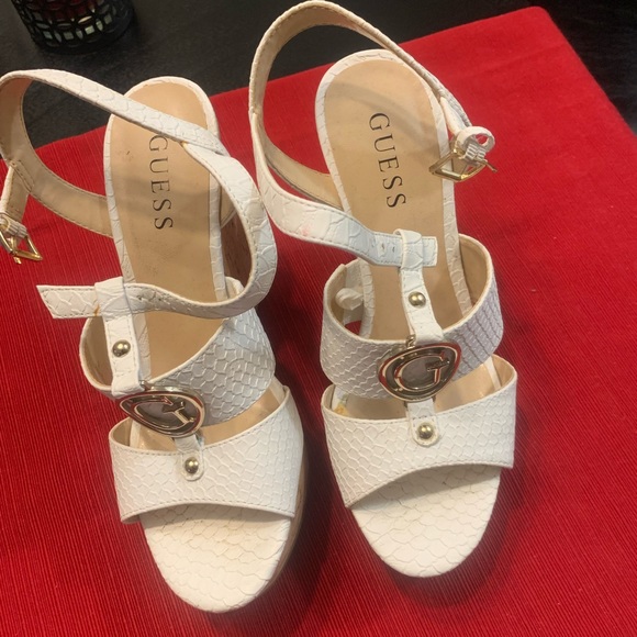 Can’t wear them anymore…assorted Size 8 shoes….$8 a pair - Picture 6 of 15